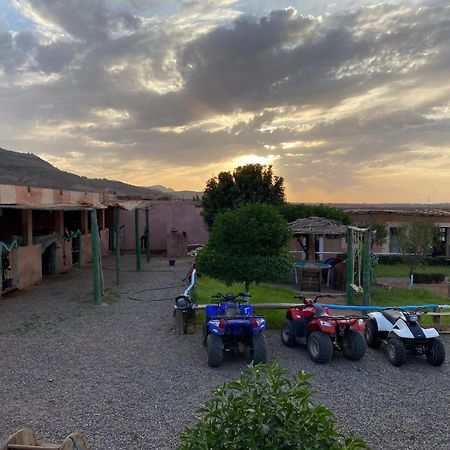 Les Cavaliers Chez Yassine Villa มาร์ราเกช ภายนอก รูปภาพ